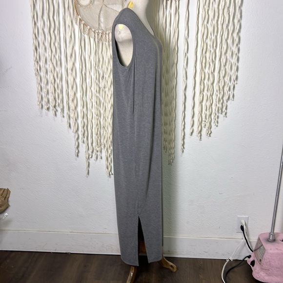 Kit and Ace NWOT Gray Cashmere Blend Sleeveless Everywhere Maxi Dress Size 8 - Picture 3 of 8